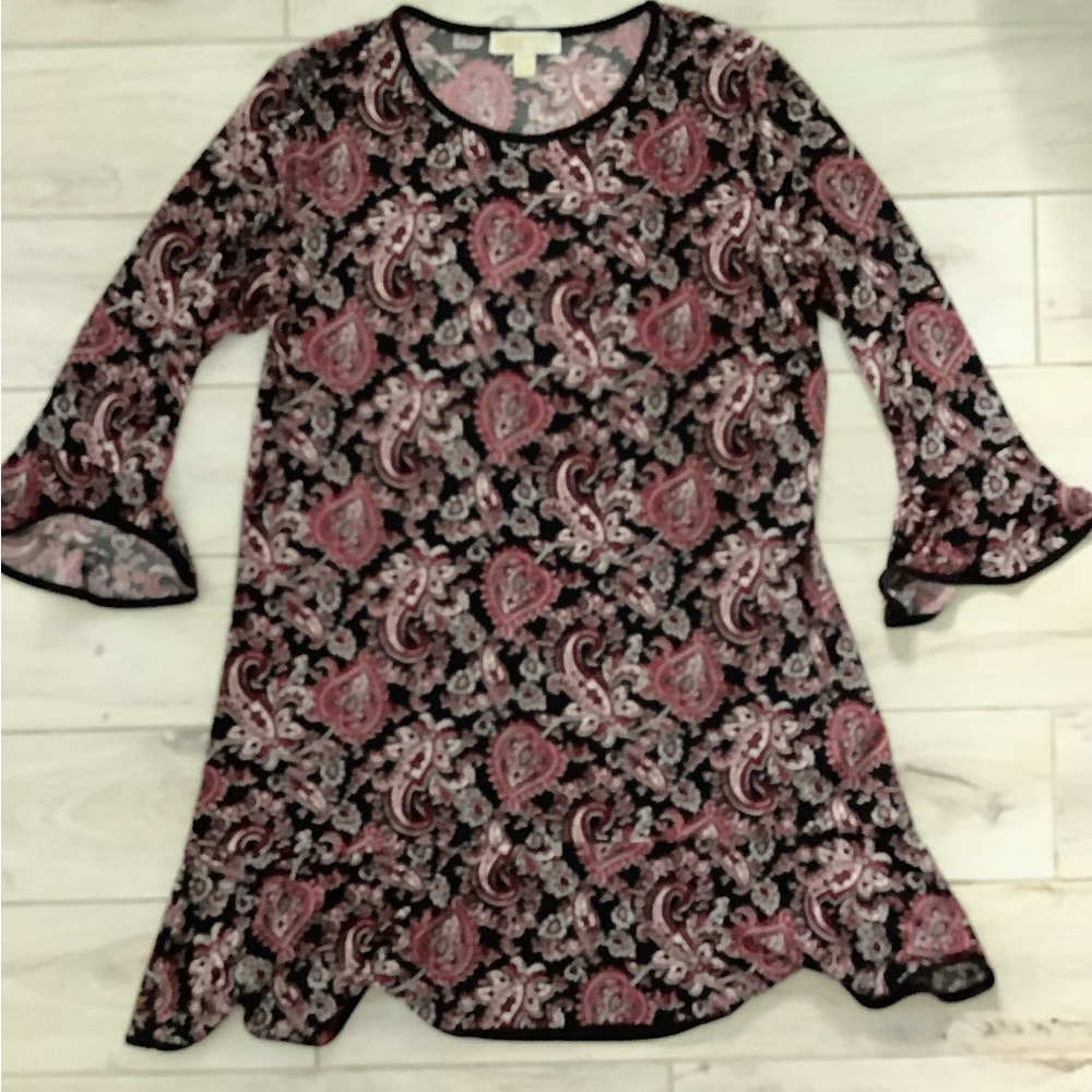 Michael Kor’s 3/4 sleeve paisley flounce dress XXL
